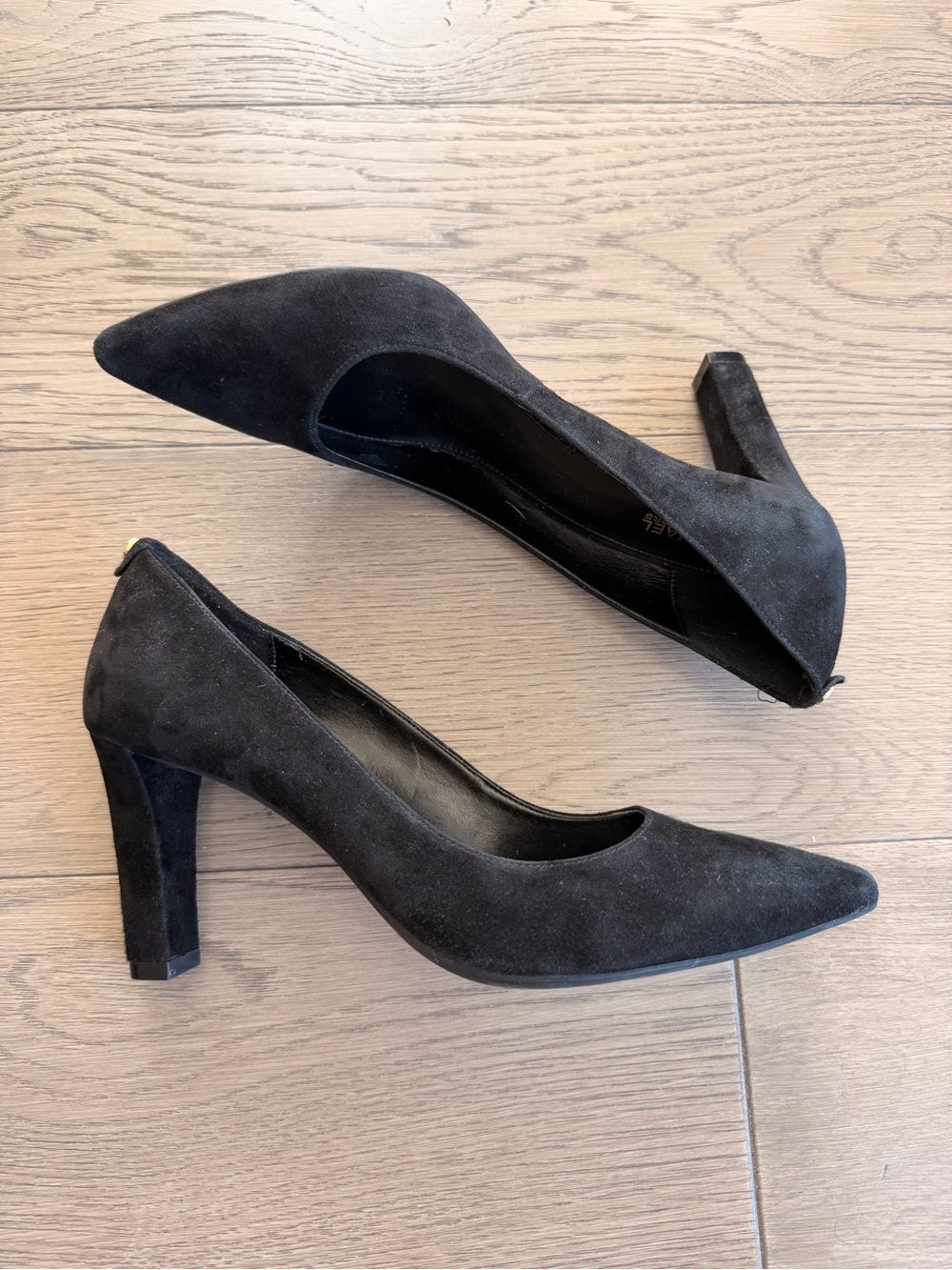 Michael Kors Abbi Flex Pumps in Black Suede